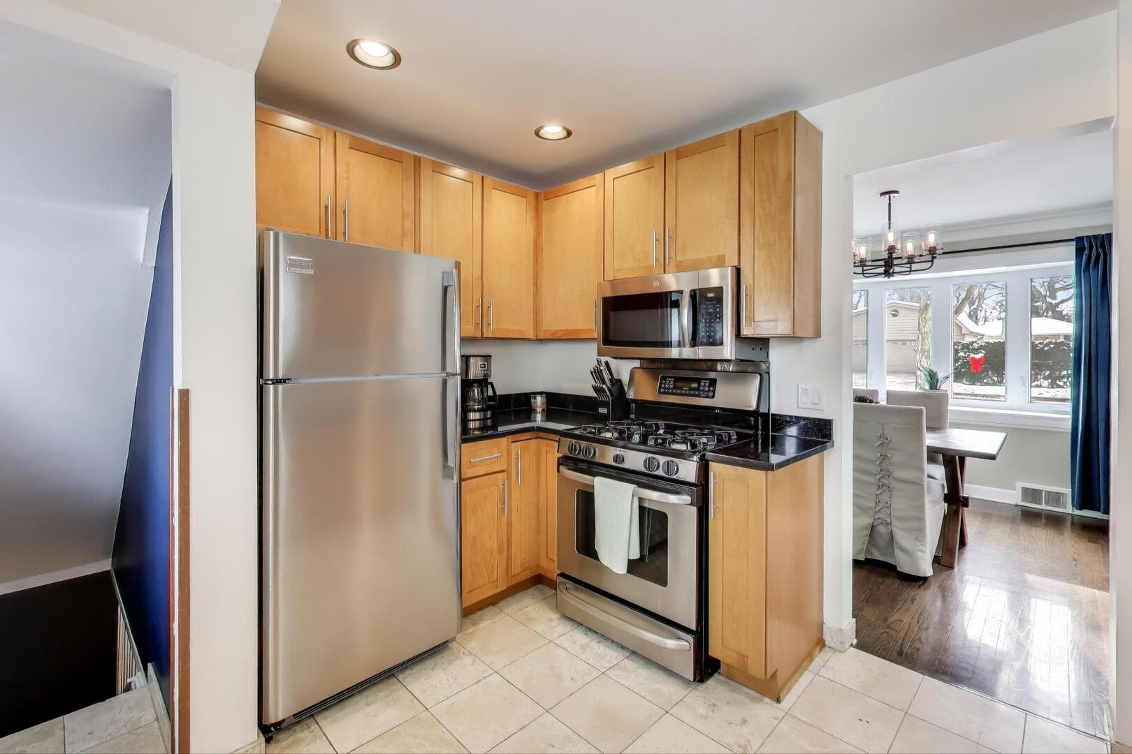 7712 W Dickens Avenue