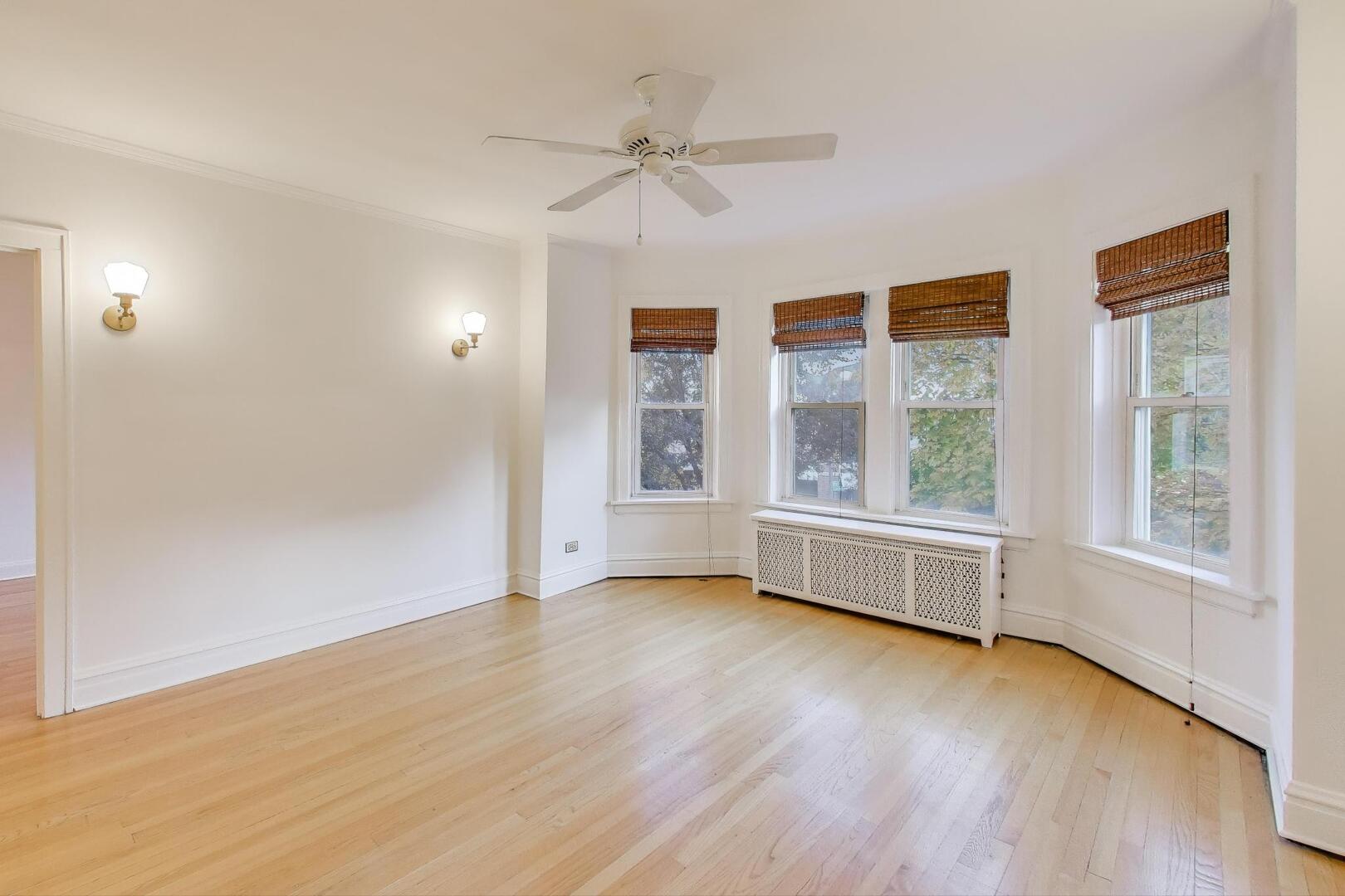 7346 Lake Street Unit: 2W