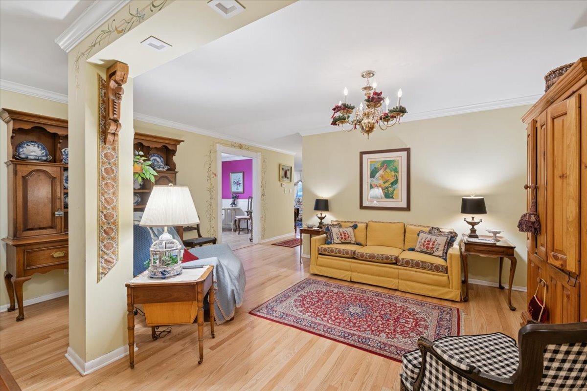 411 Ashland Avenue Unit: 1A