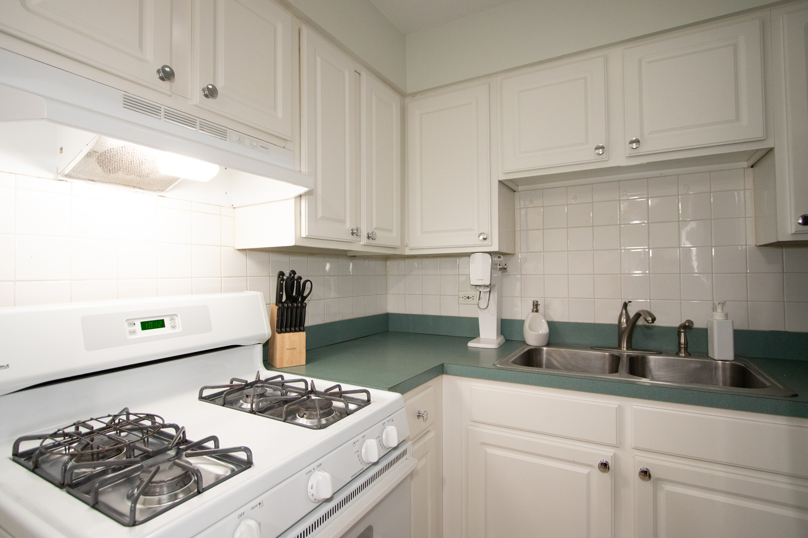 7234 W North Avenue Unit: 807