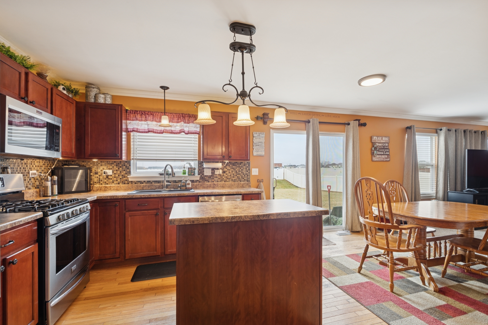 26334 W Silver Stream Drive