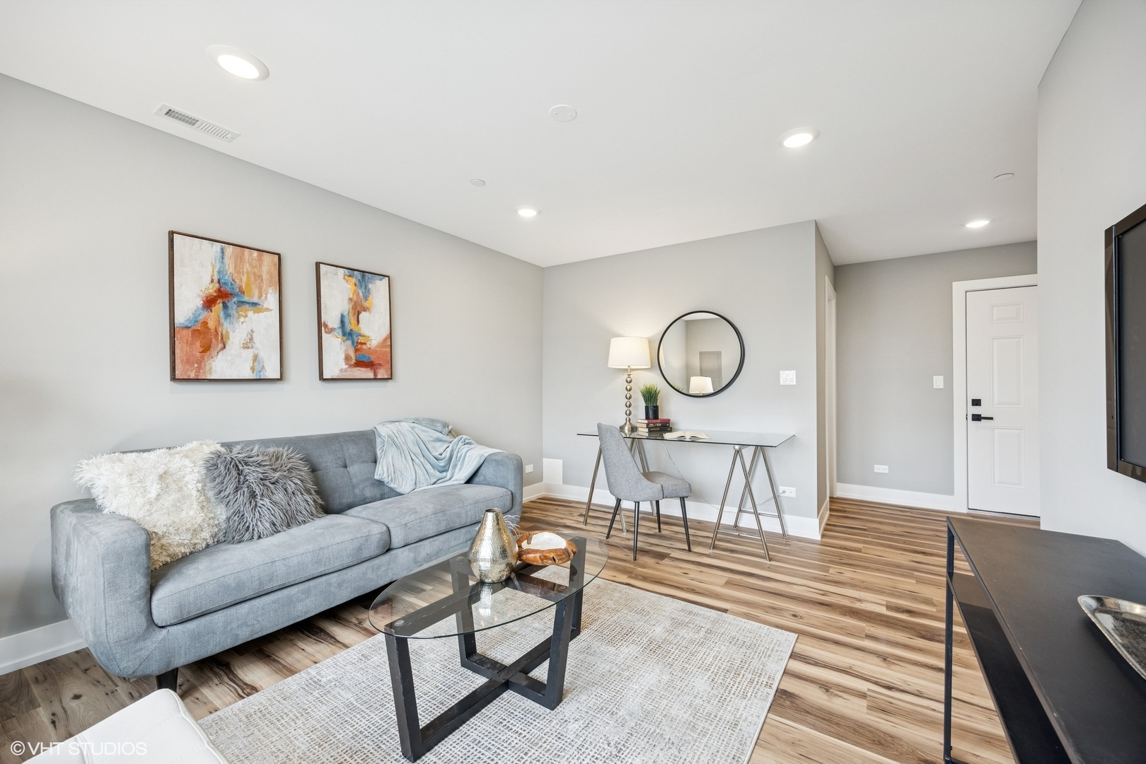 2805 N Auxplaines Street