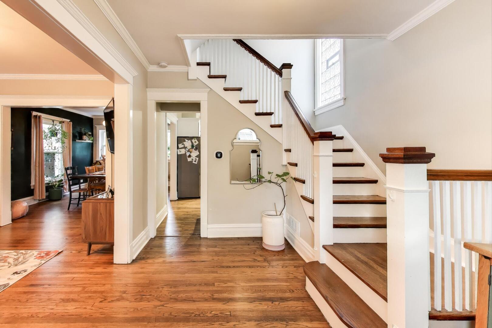 830 N Austin Boulevard