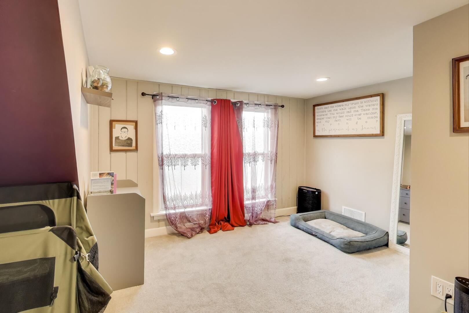 830 N Austin Boulevard