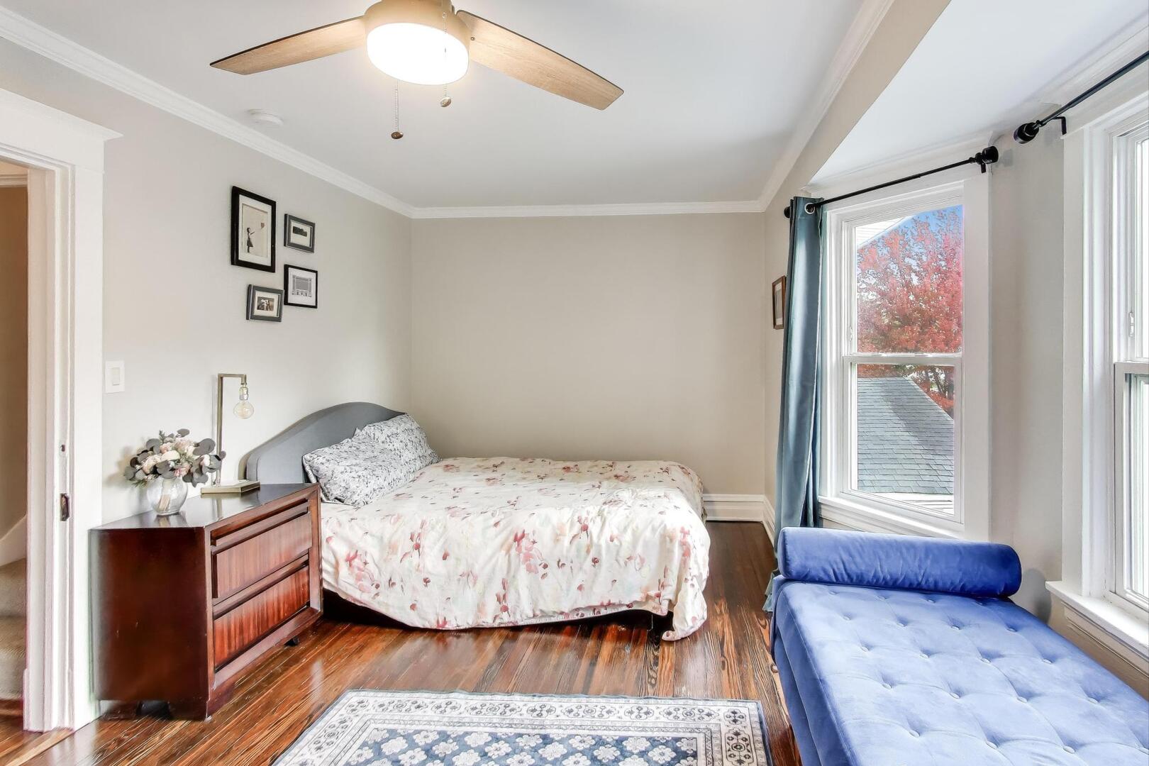 830 N Austin Boulevard