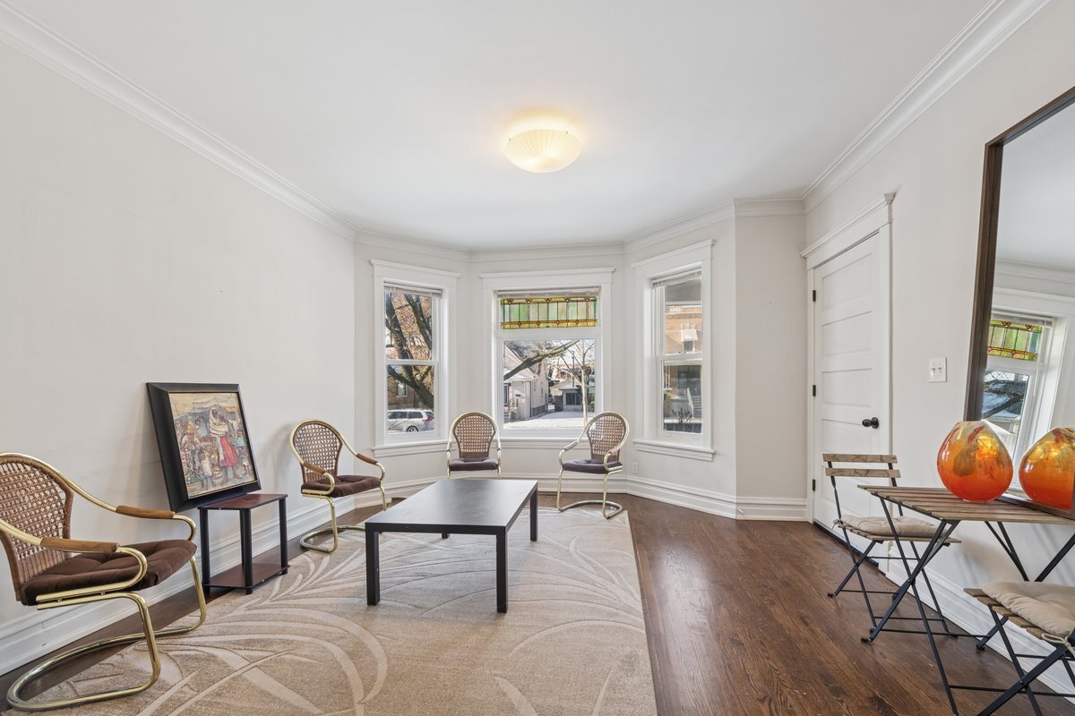 1122 S Oak Park Avenue