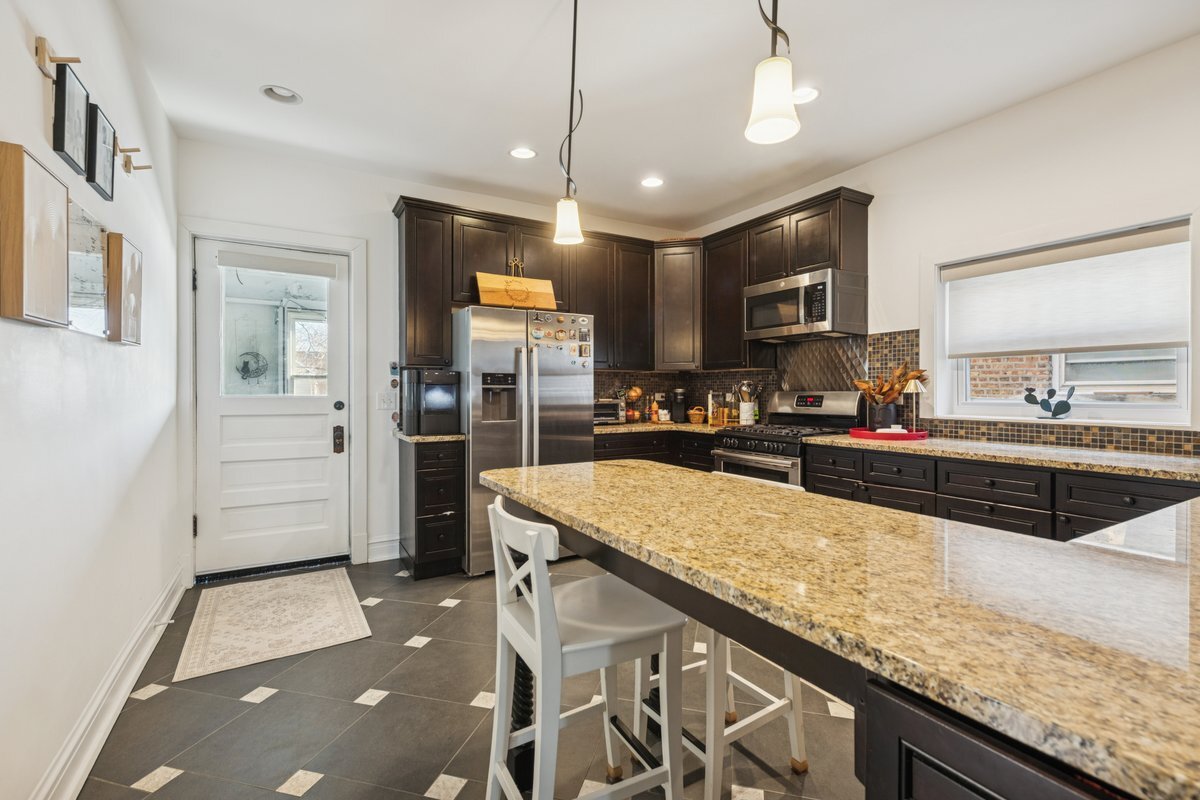 1122 S Oak Park Avenue