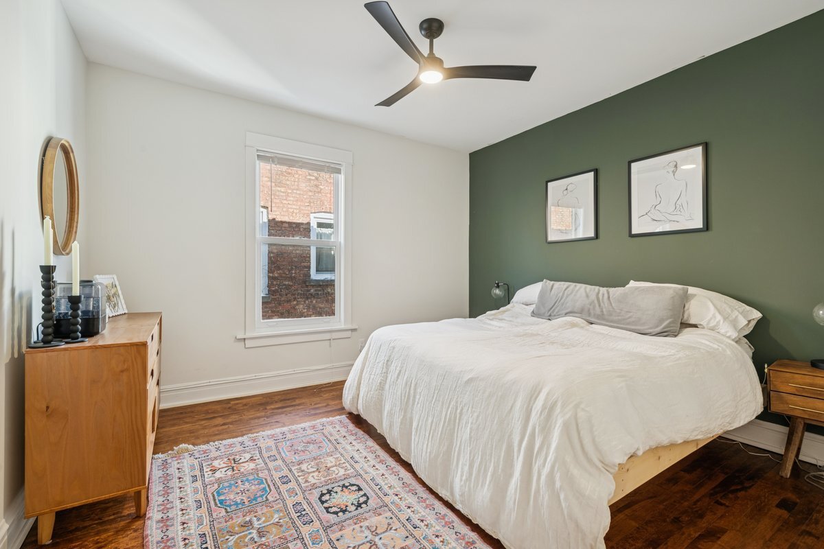 1122 S Oak Park Avenue