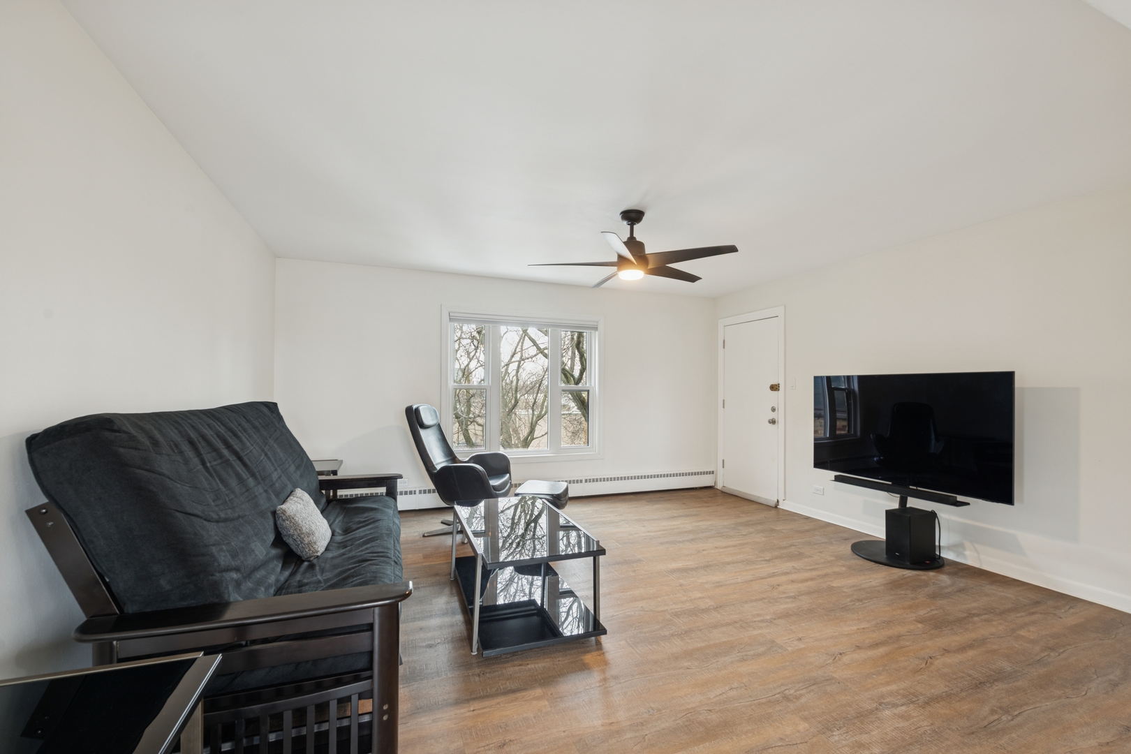 1535 Monroe Avenue Unit: 3