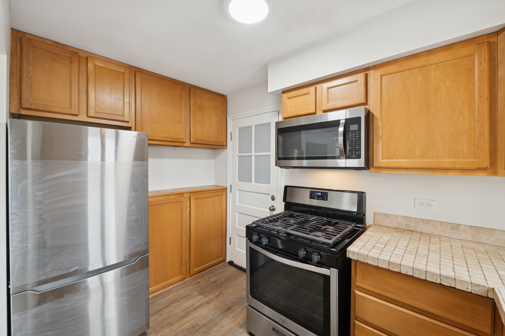 1535 Monroe Avenue Unit: 3
