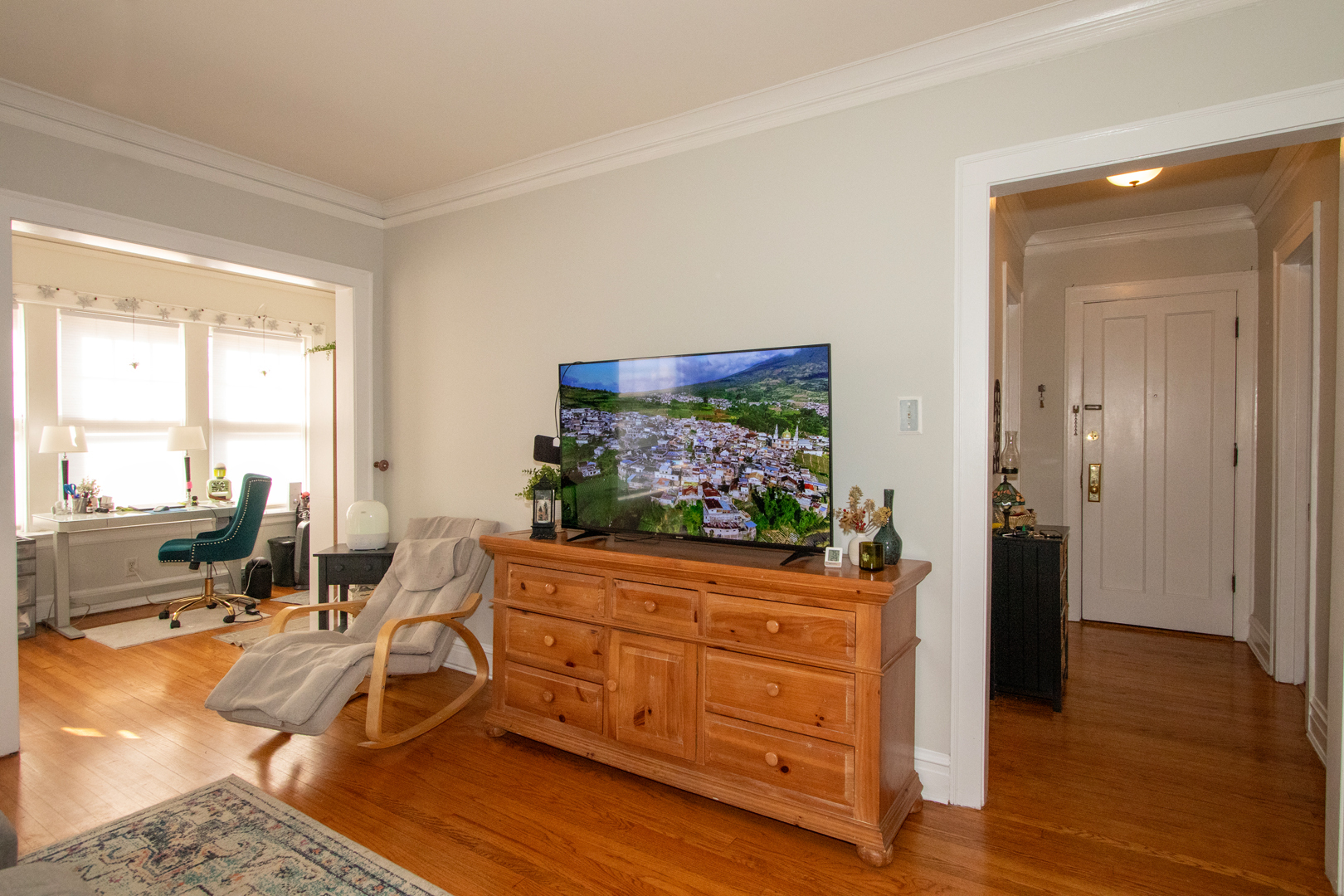 1146 Ontario Street Unit: 1E