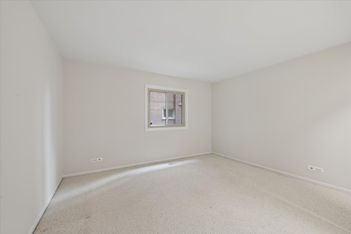 411 Ashland Avenue Unit: 1A