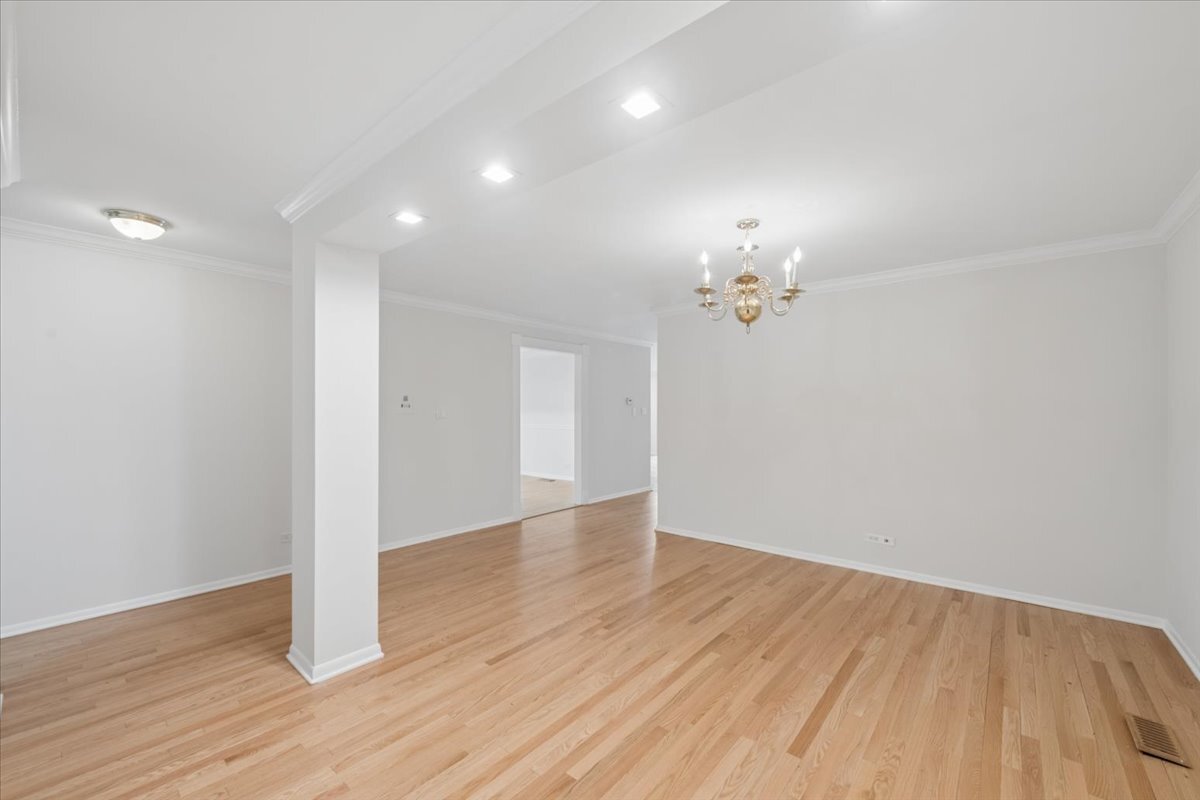 411 Ashland Avenue Unit: 1A