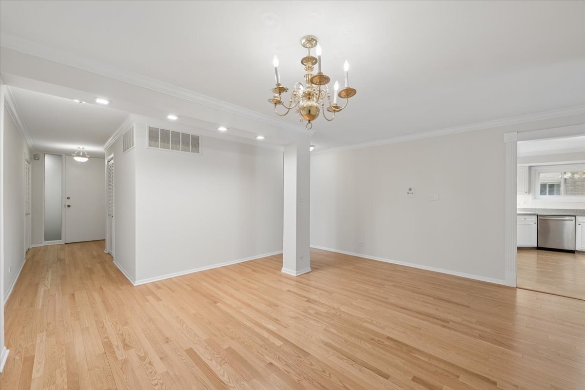 411 Ashland Avenue Unit: 1A