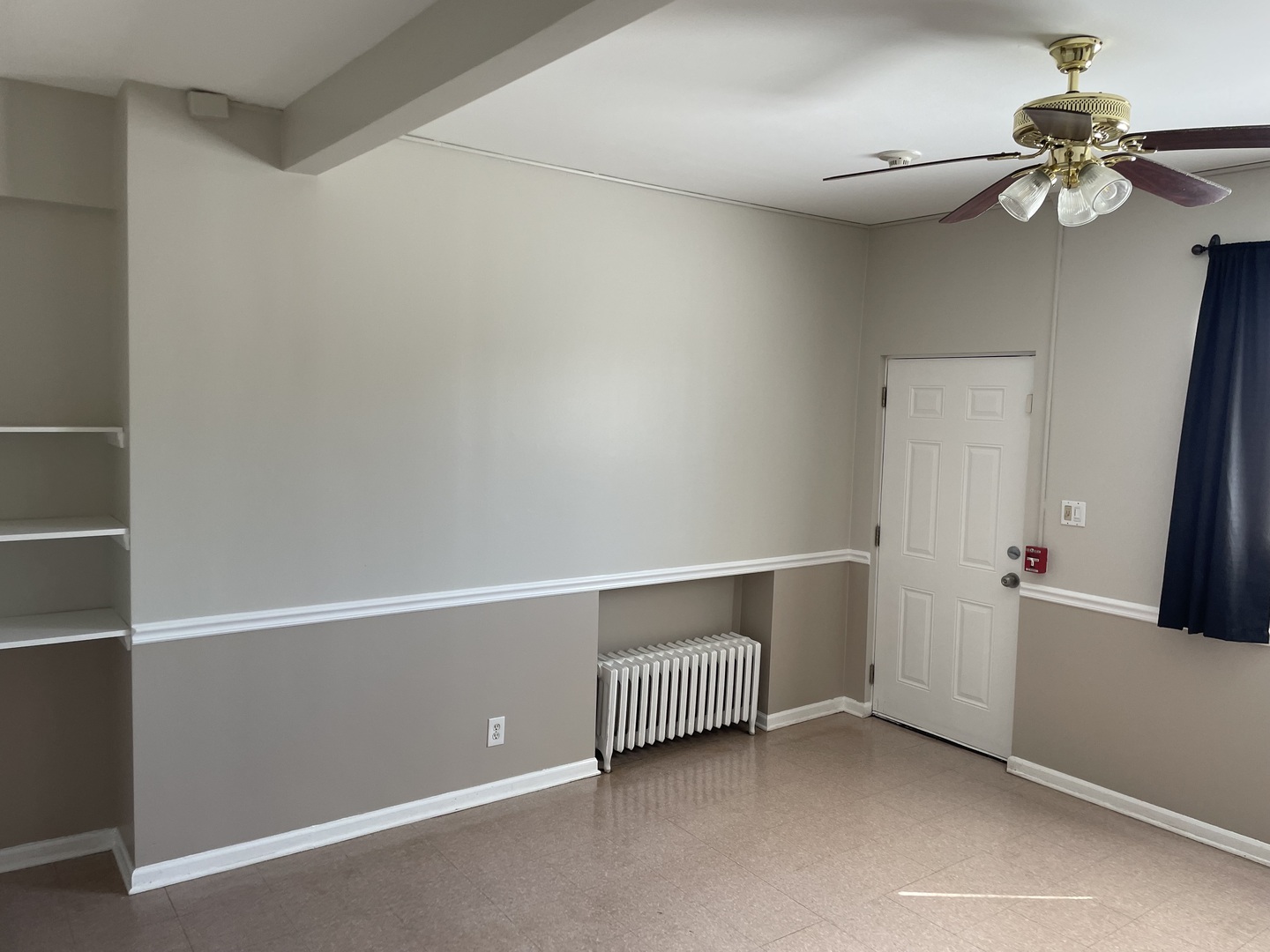 714 Broadway Avenue Unit: REAR