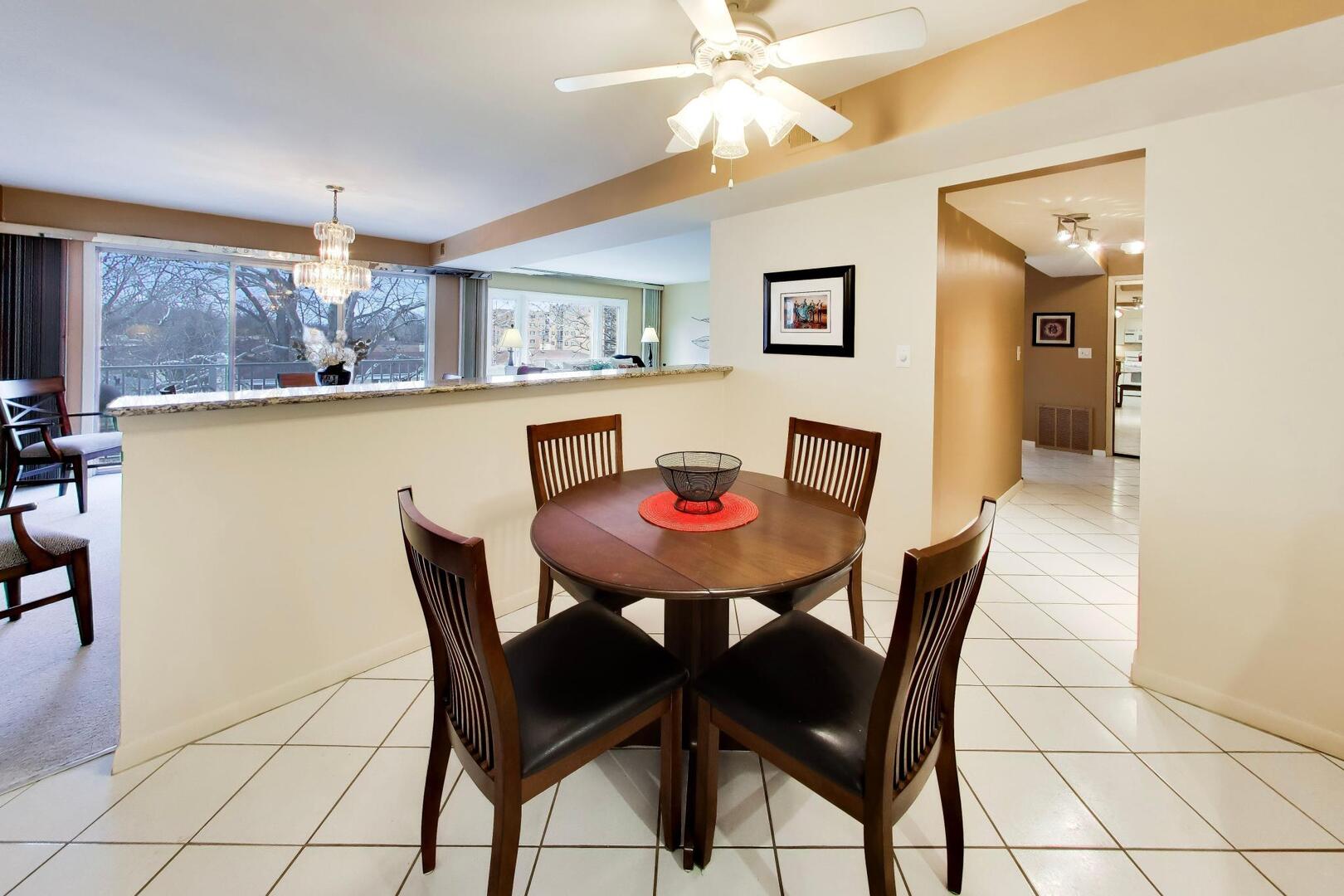 1535 Forest Avenue Unit: 402