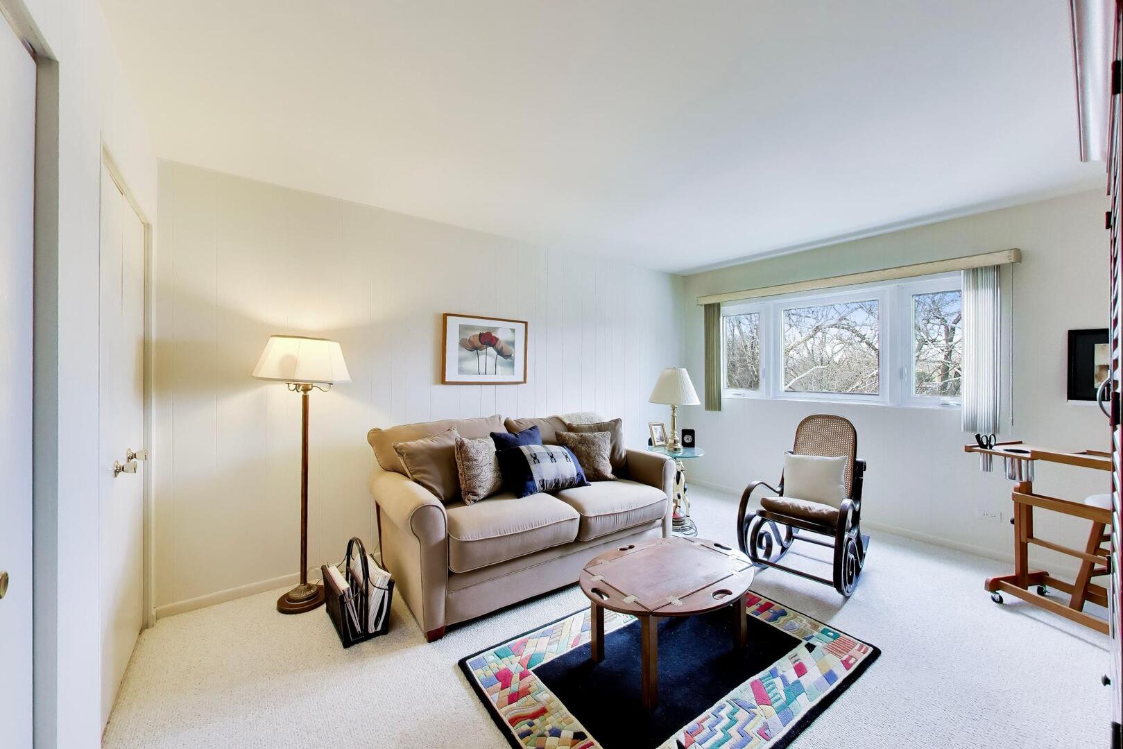 1535 Forest Avenue Unit: 402