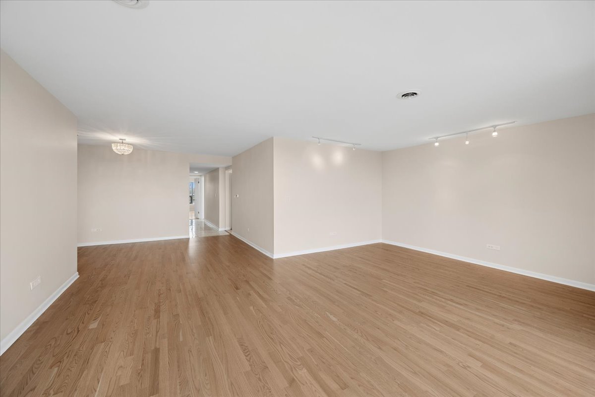 424 Park Avenue Unit: 501