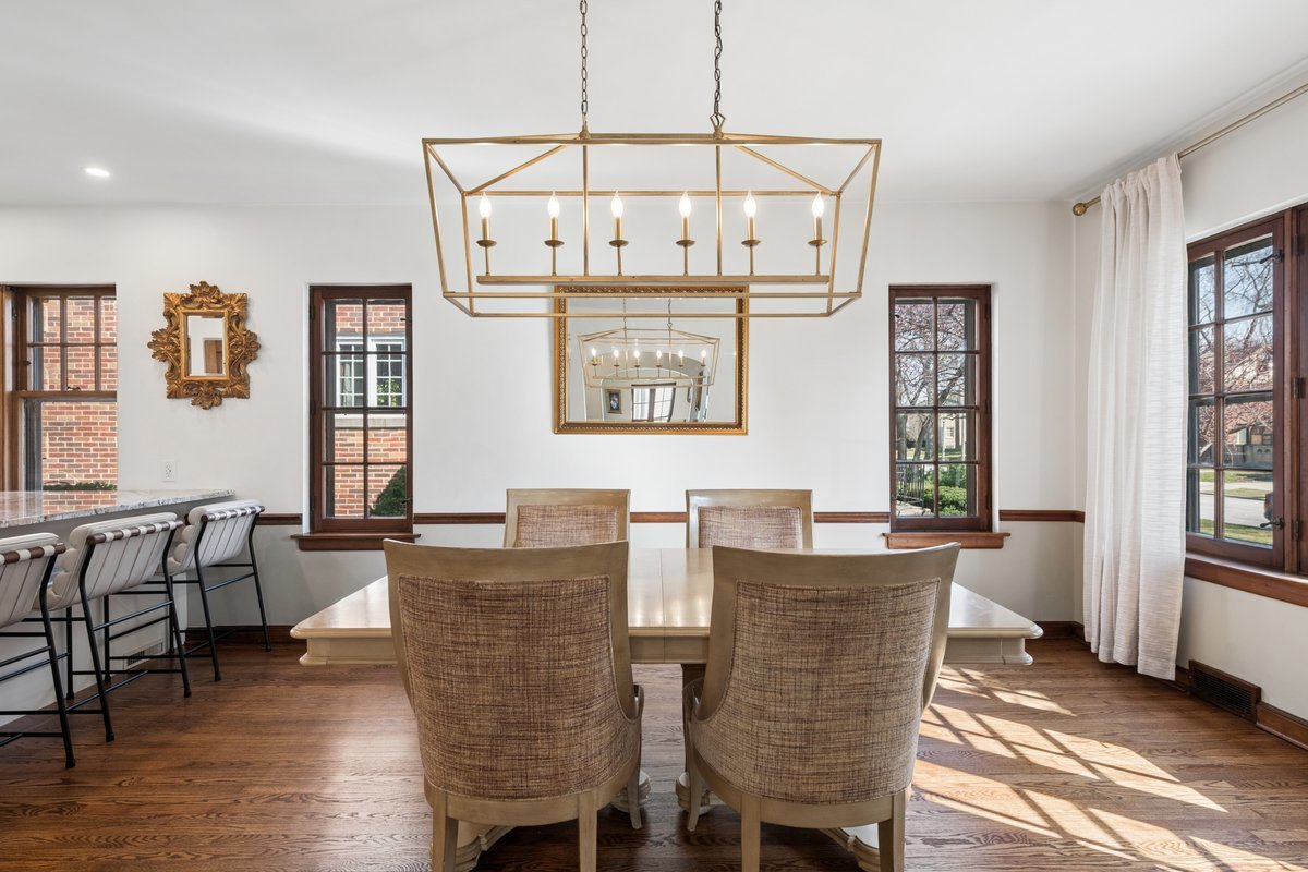 1111 Woodbine Avenue