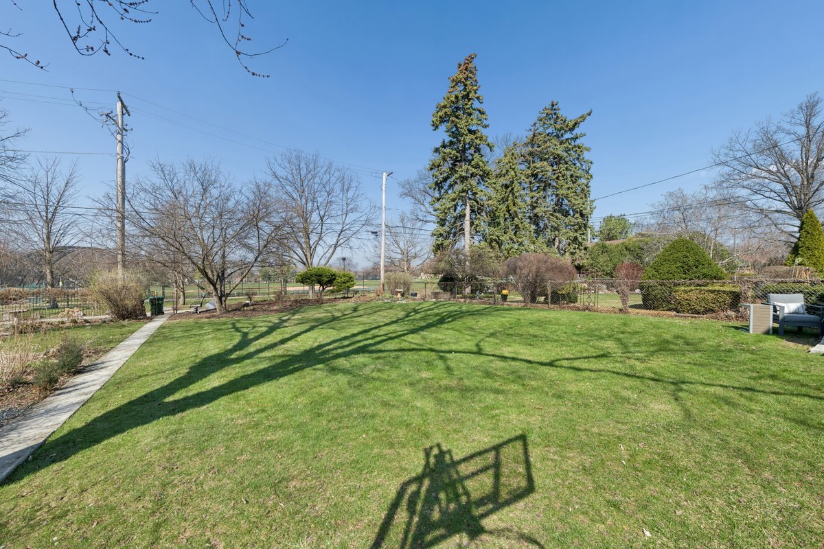 1111 Woodbine Avenue