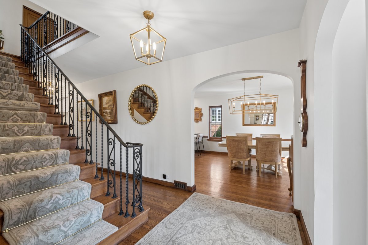 1111 Woodbine Avenue