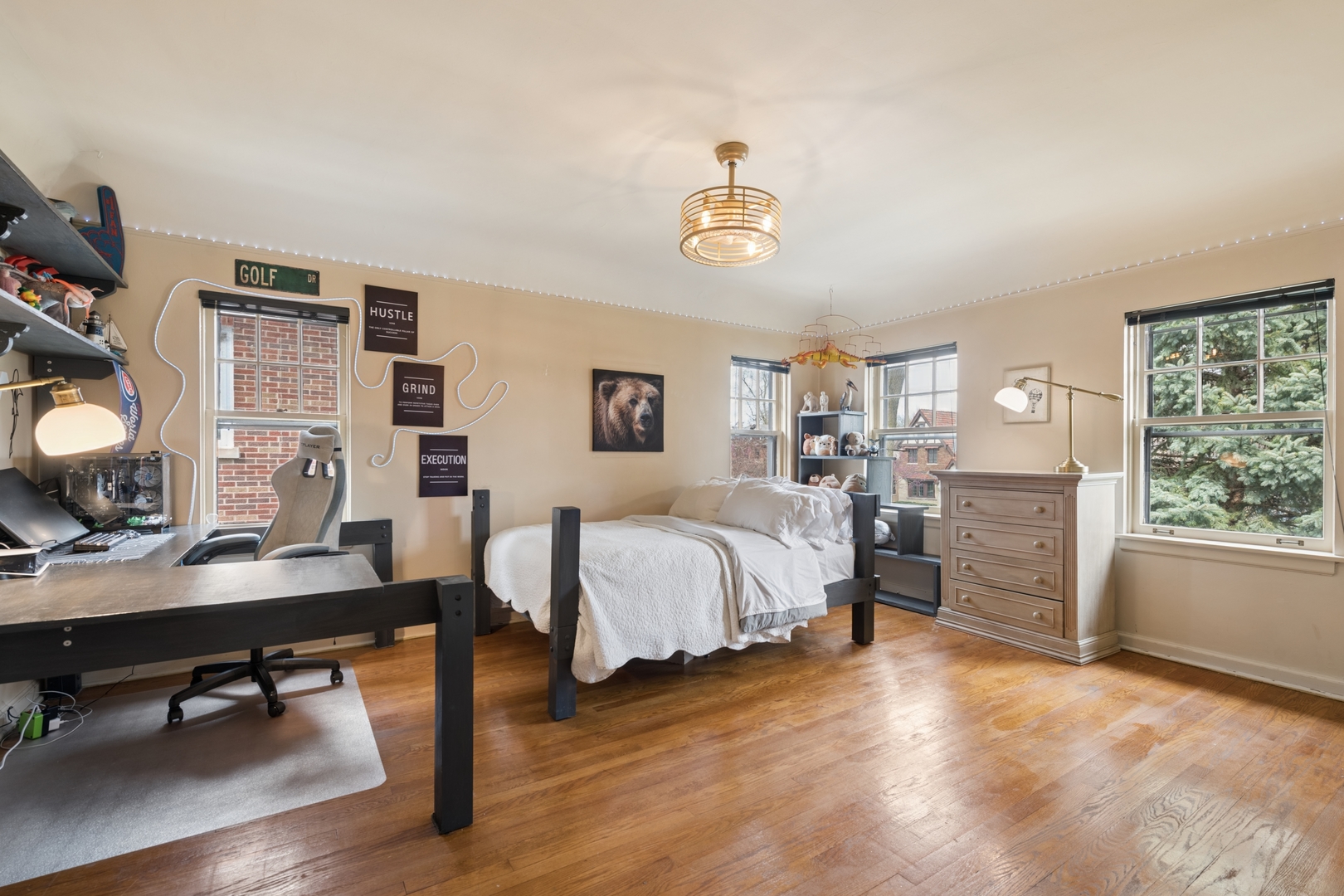 1111 Woodbine Avenue