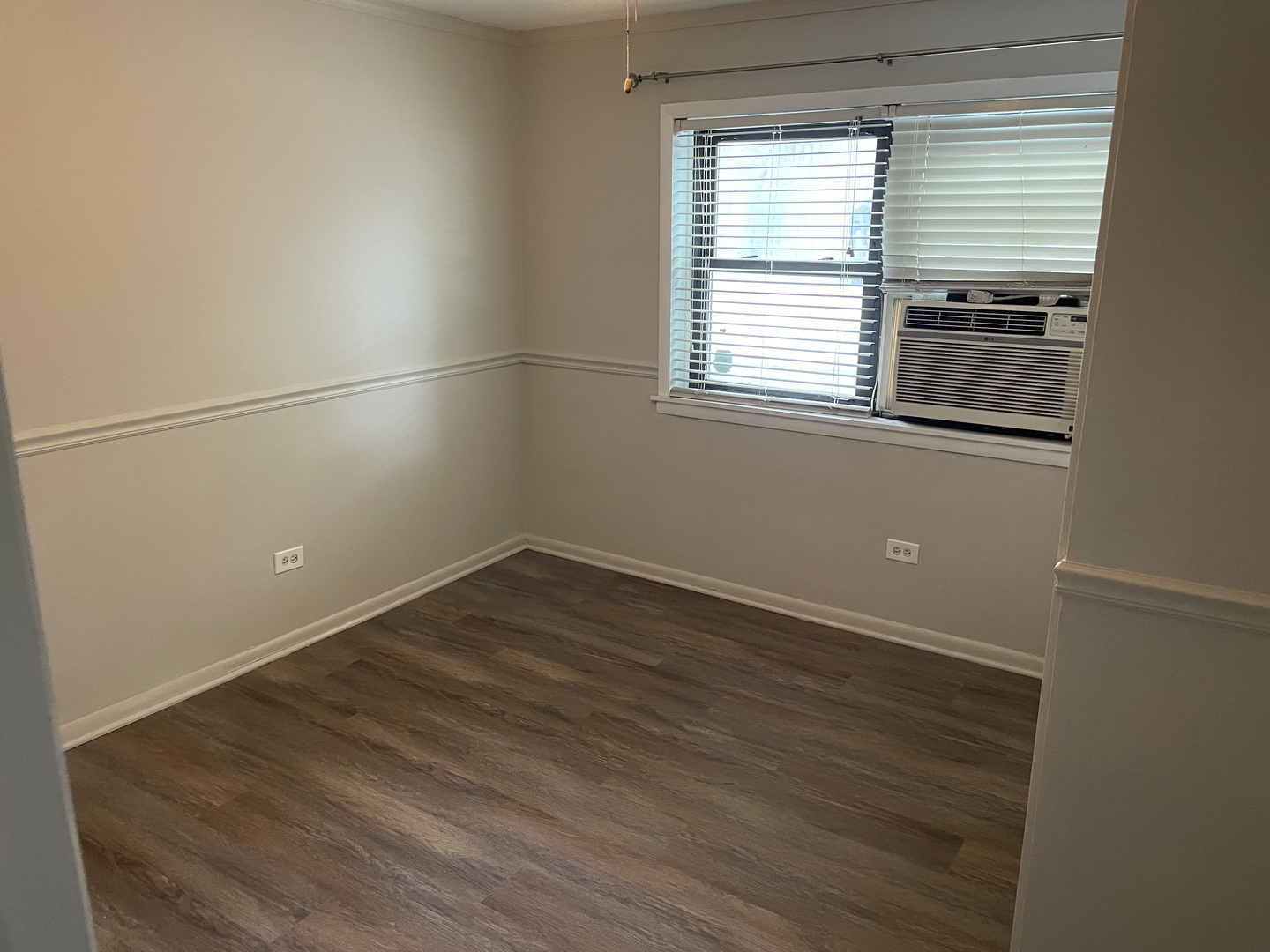 109 S Elmwood Avenue Unit: 9