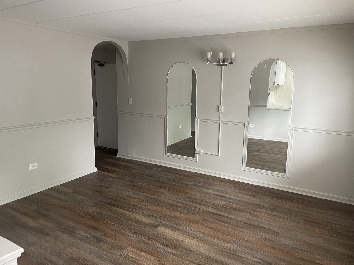109 S Elmwood Avenue Unit: 9