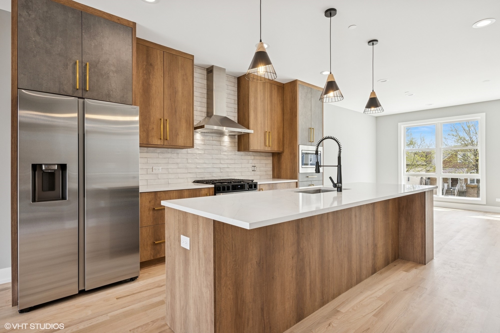 2807 Auxplaines Street