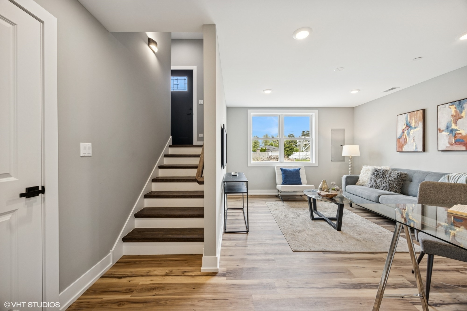 2807 Auxplaines Street