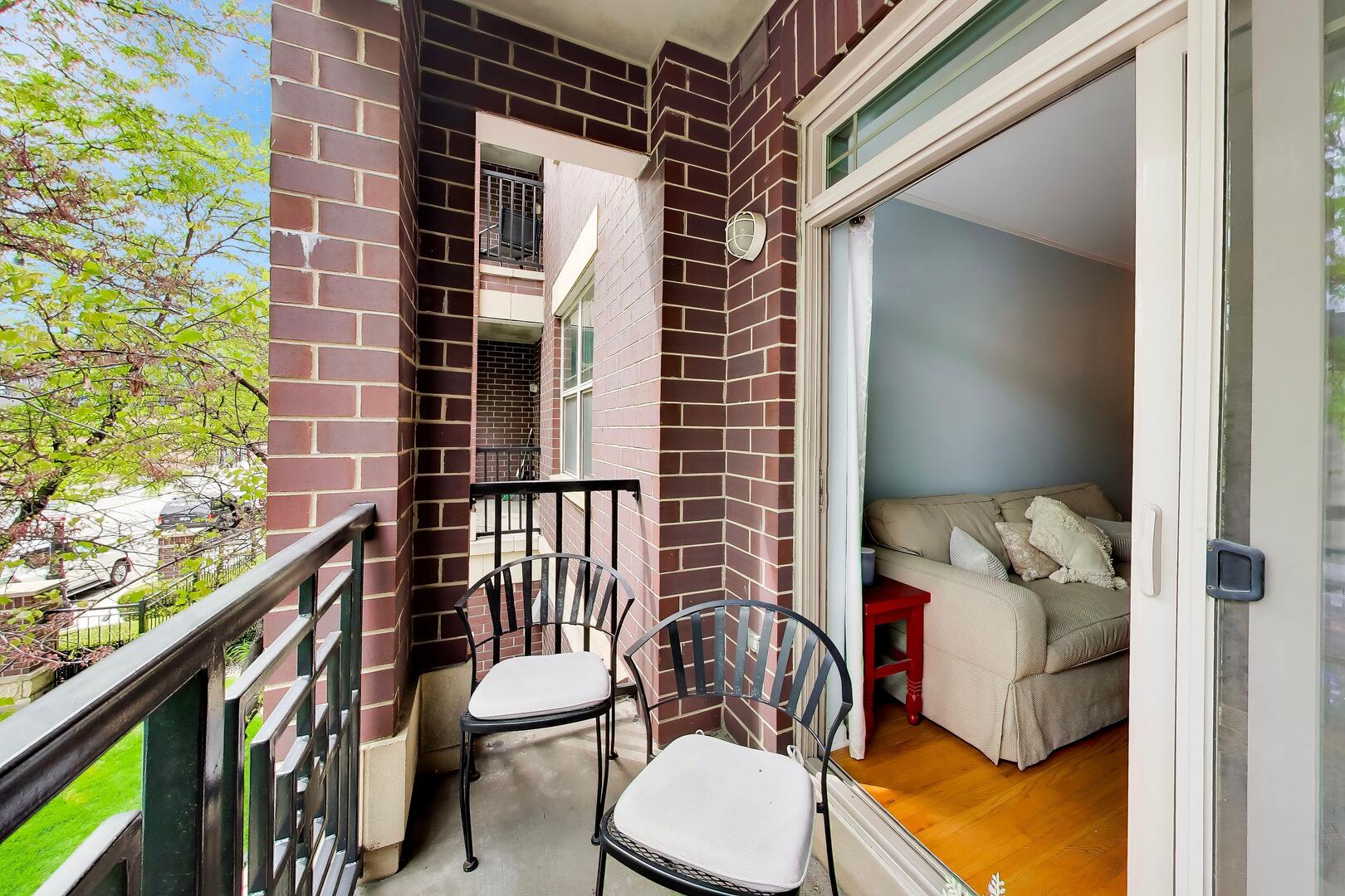 6436 Roosevelt Road Unit: 212