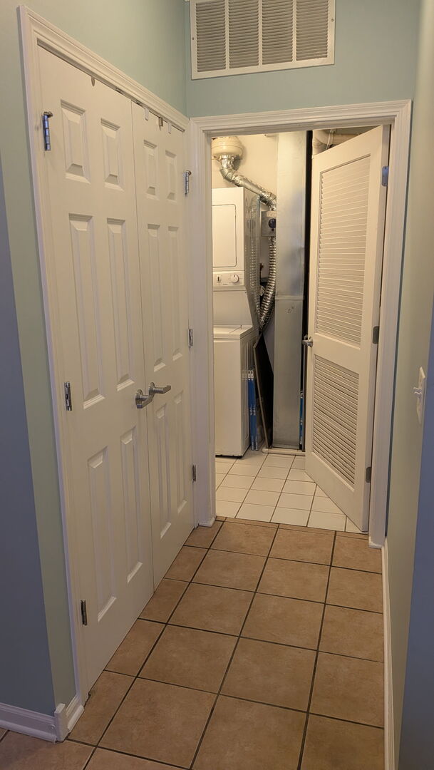 6436 Roosevelt Road Unit: 212