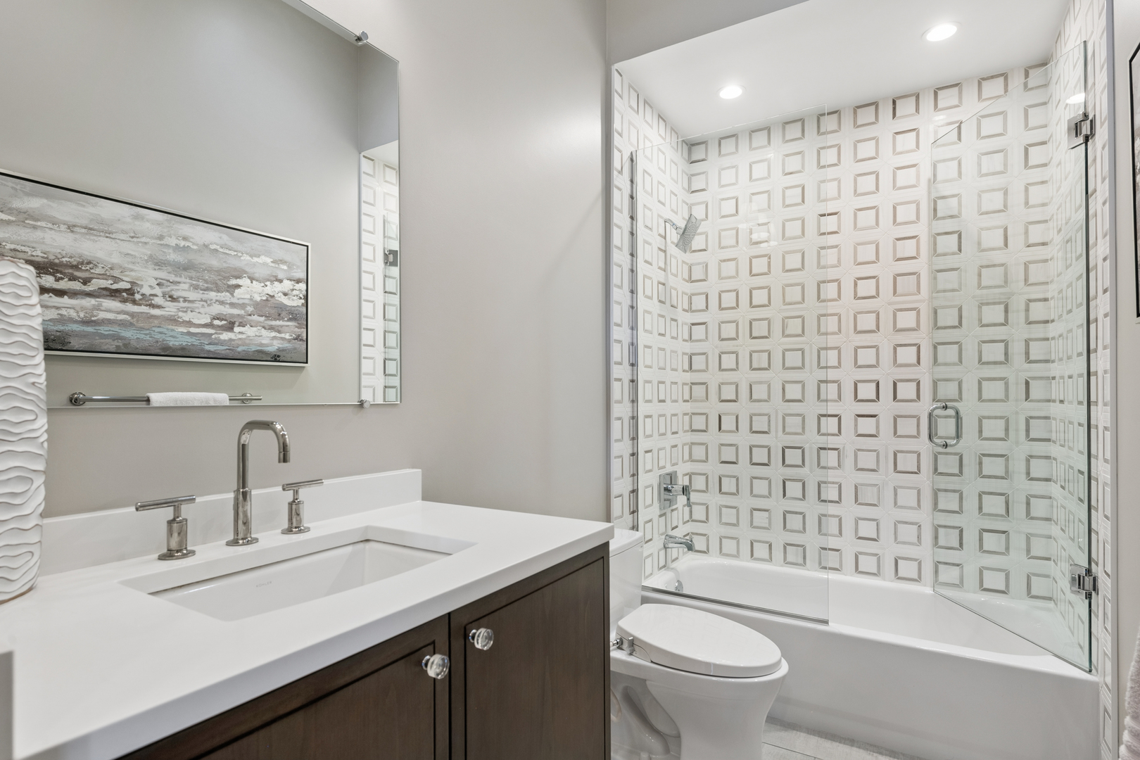 110 S Marion Street Unit: 606