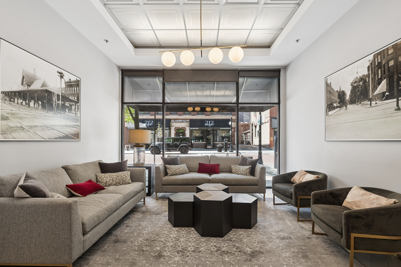 110 S Marion Street Unit: 606