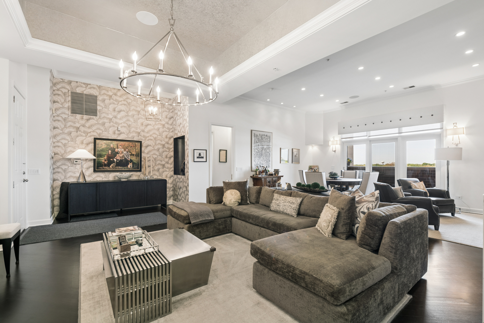 110 S Marion Street Unit: 606