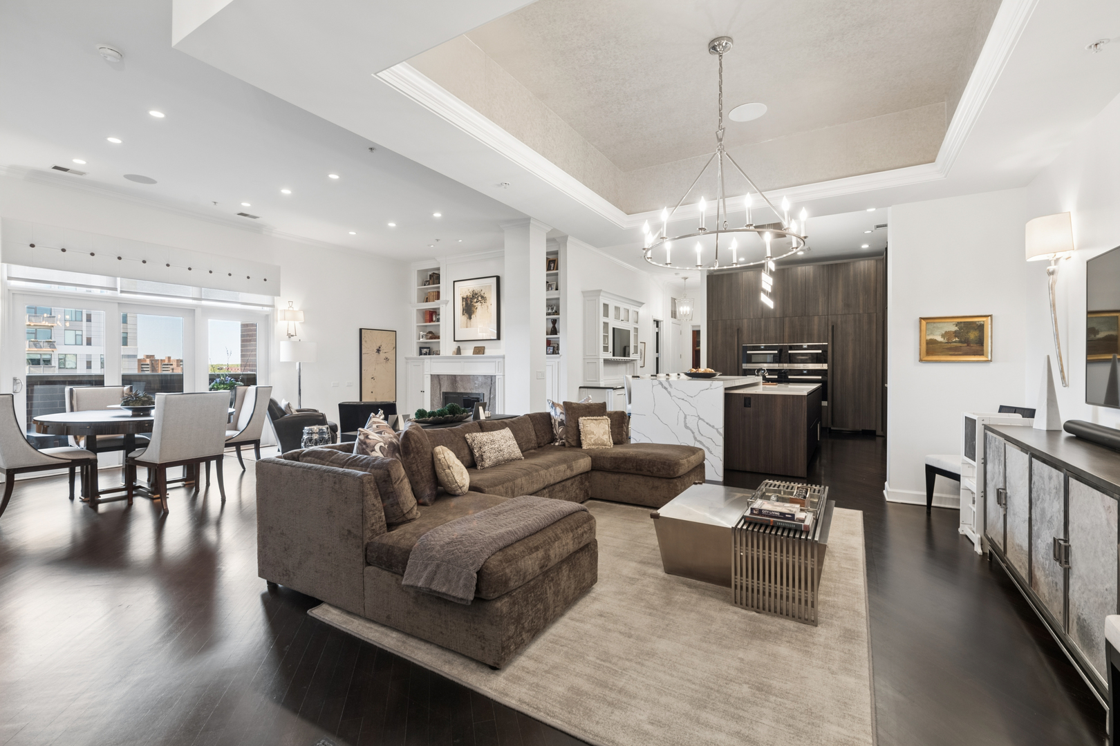 110 S Marion Street Unit: 606