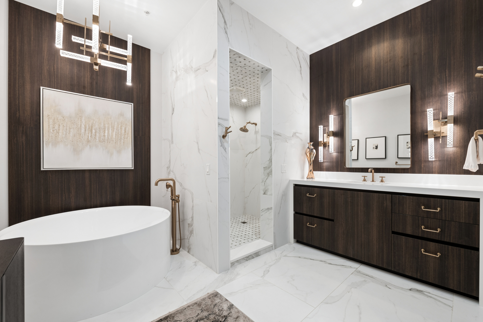 110 S Marion Street Unit: 606