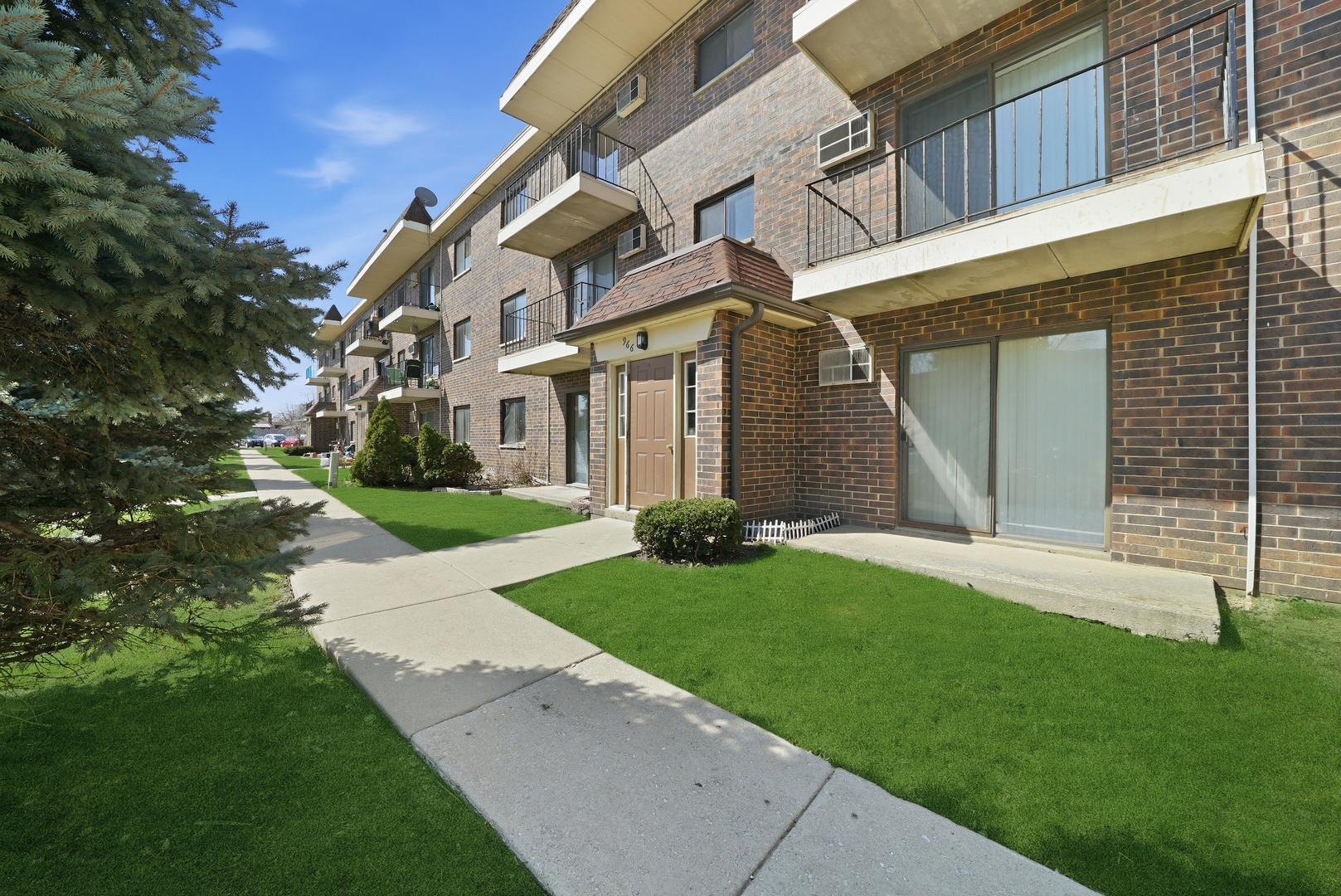 966 N Rohlwing Road Unit: GA