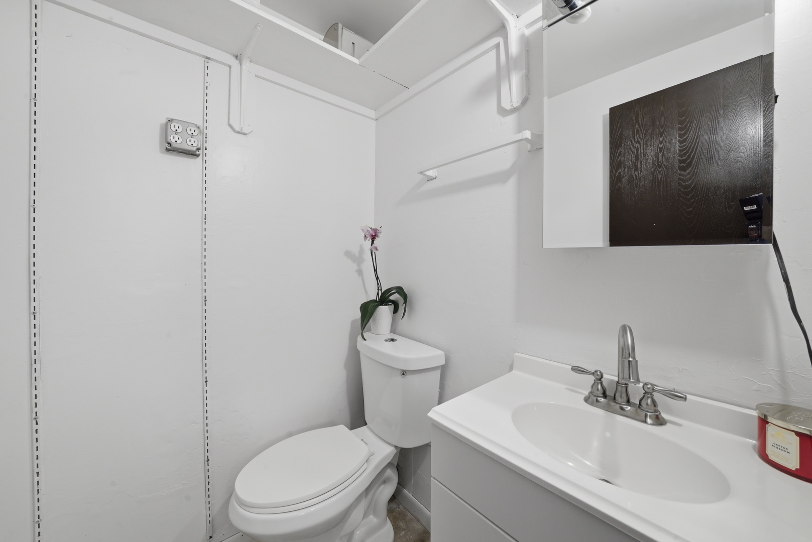 966 N Rohlwing Road Unit: GA