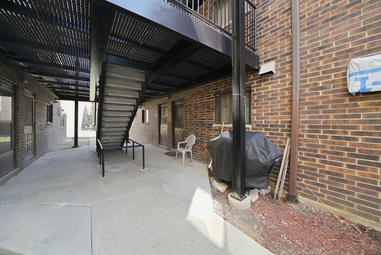 966 N Rohlwing Road Unit: GA