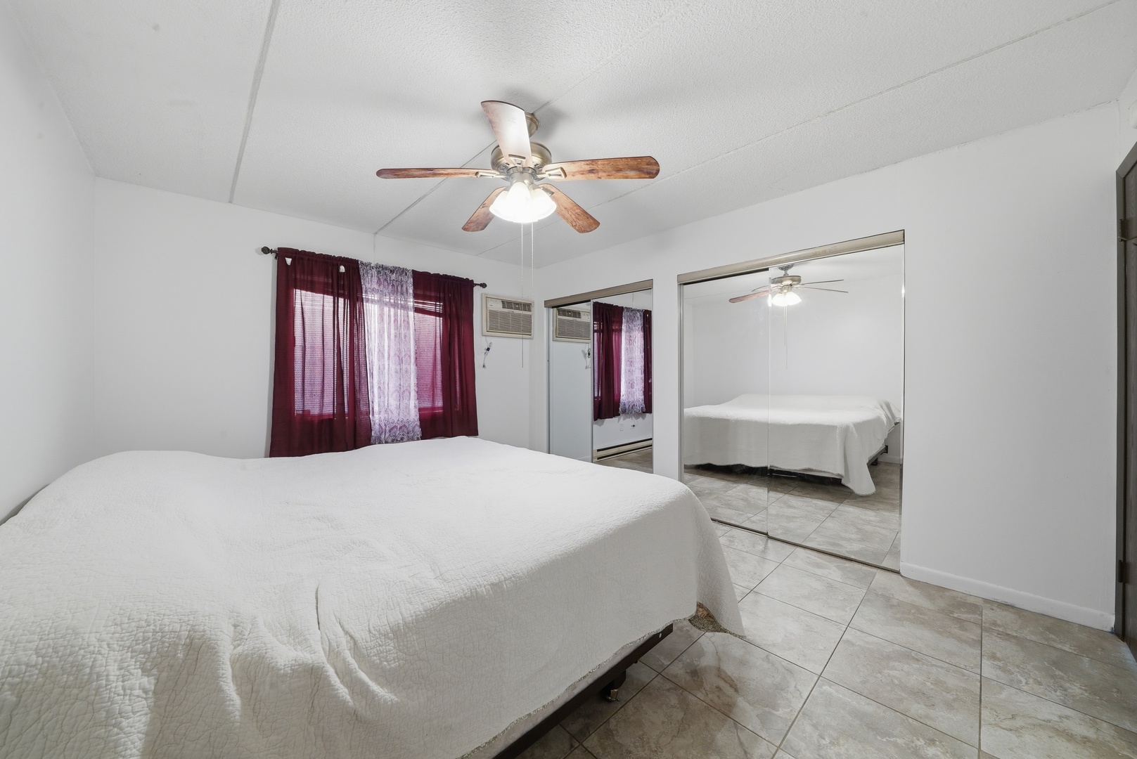 966 N Rohlwing Road Unit: GA