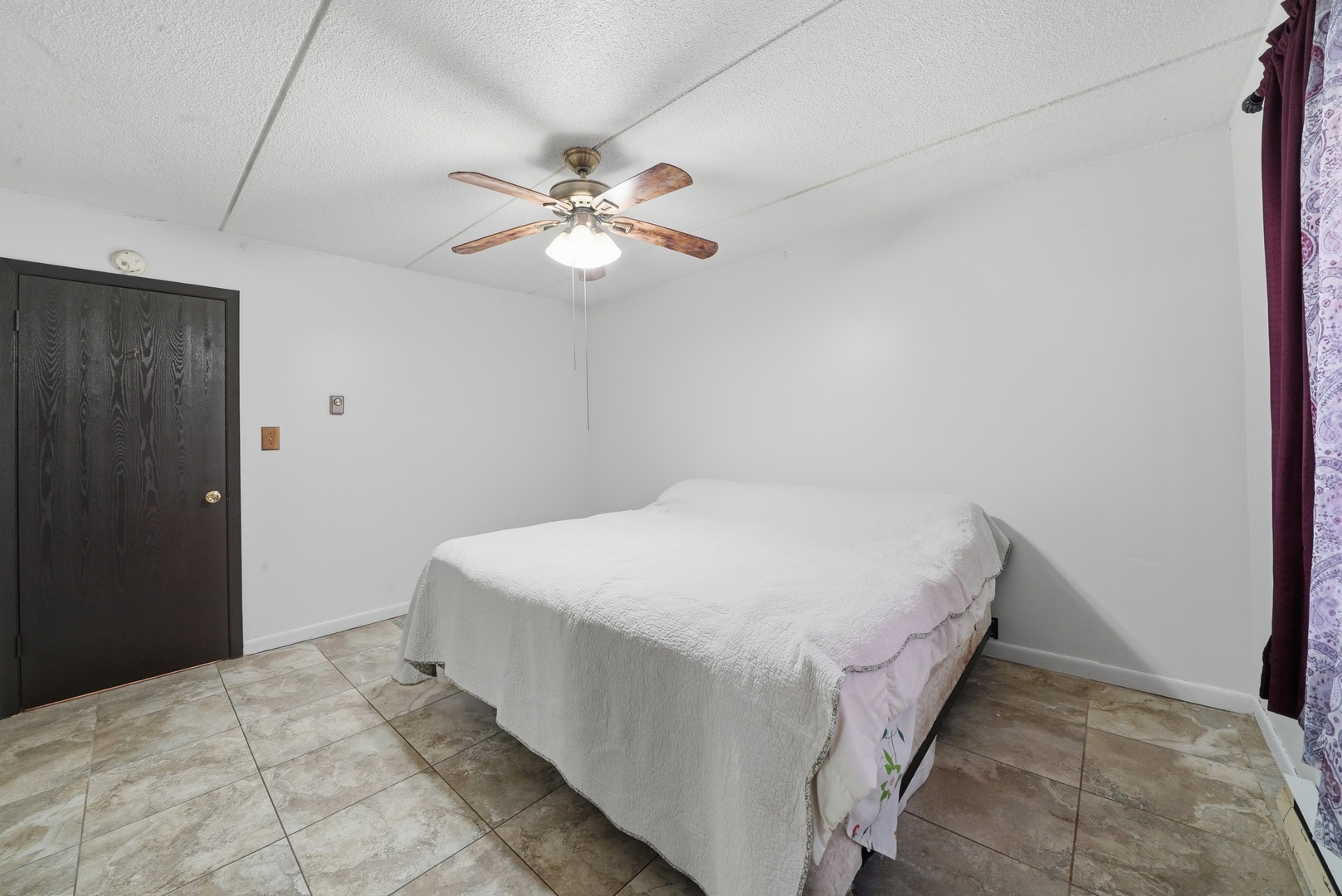 966 N Rohlwing Road Unit: GA