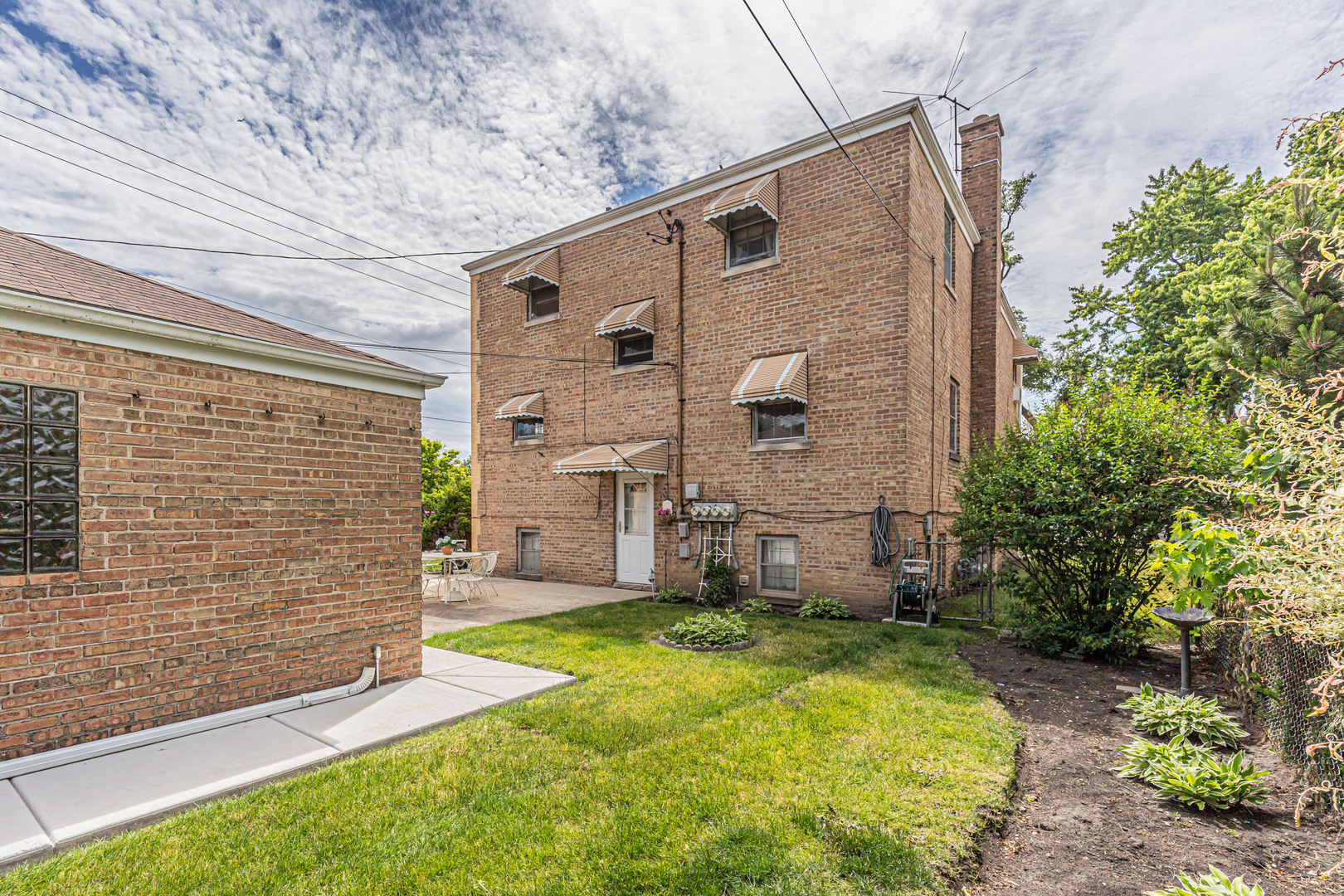 2001 N 73rd Court