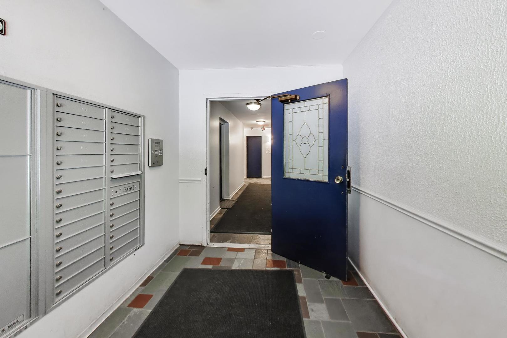 222 Washington Boulevard Unit: 305
