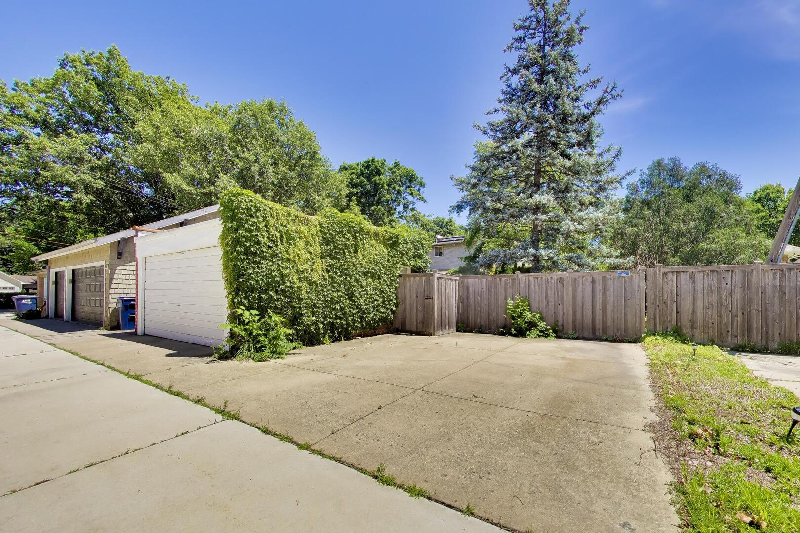 138 Ashland Avenue