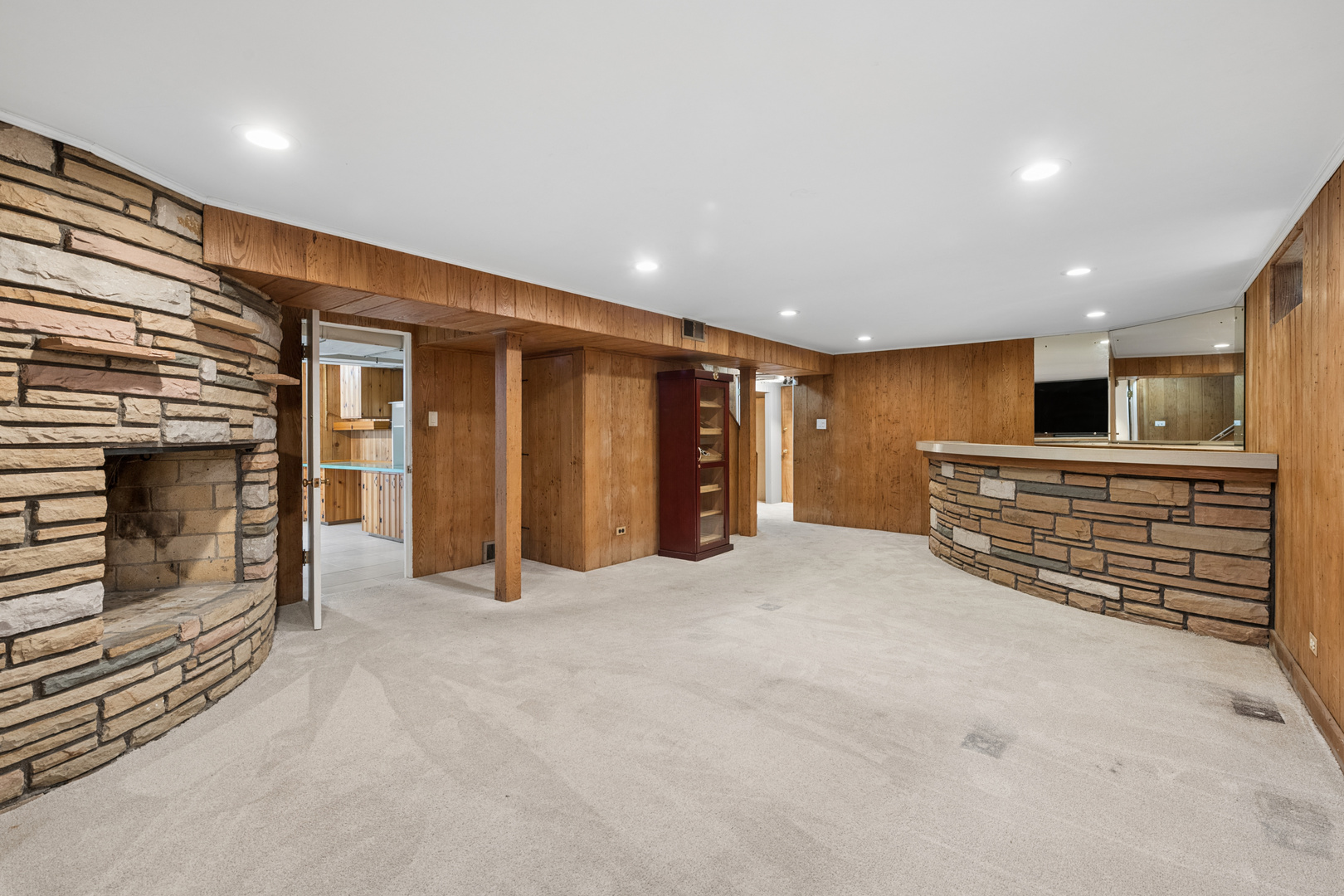 1329 Lathrop Avenue