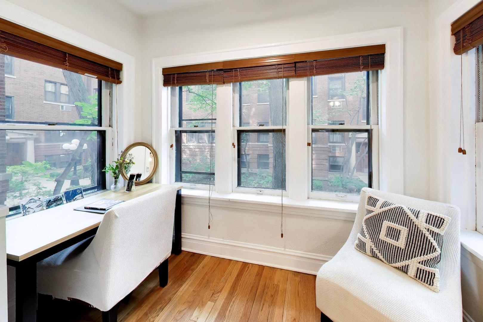 815 Lake Street Unit: 1S
