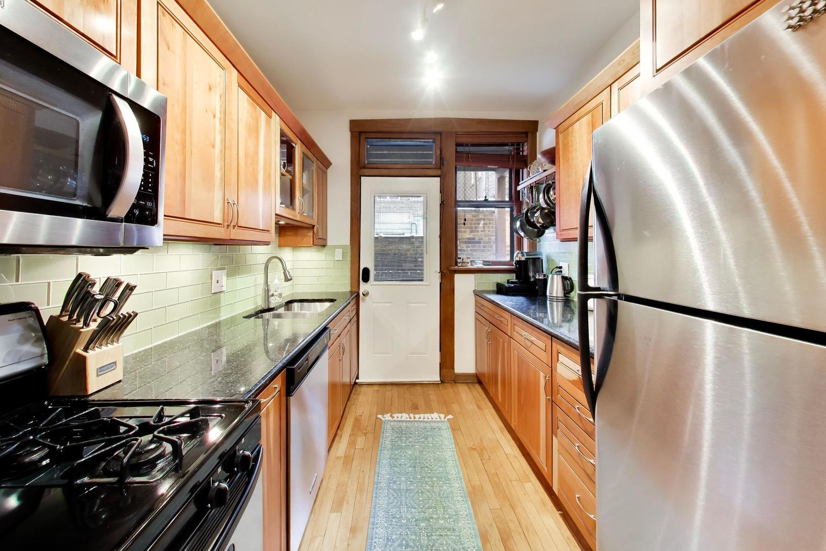 815 Lake Street Unit: 1S