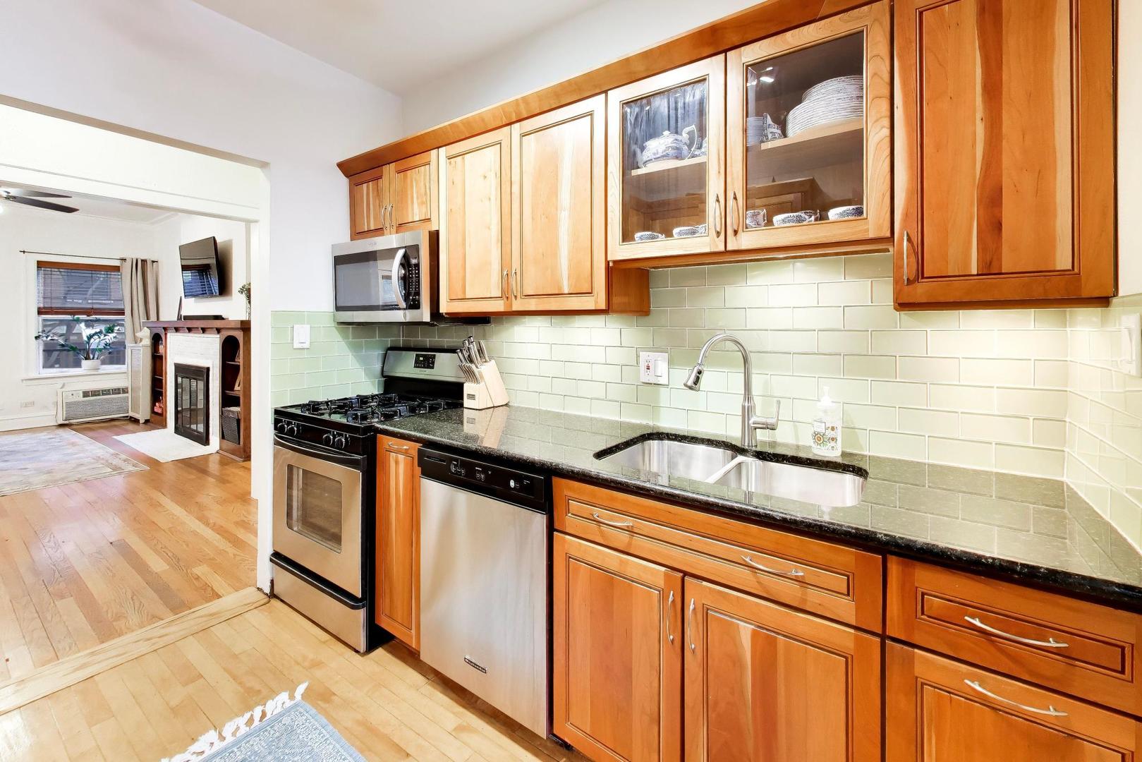 815 Lake Street Unit: 1S