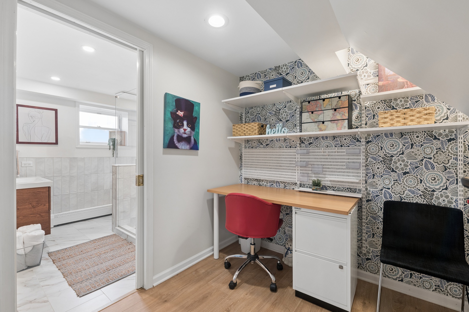 1101 Rossell Avenue
